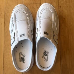 NWOT New Balance 8.5 Sneaker Slides